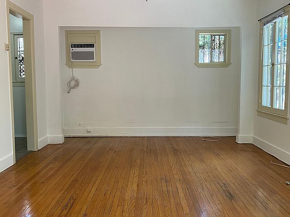 3rd image of 7264 Fountain Ave #Pw3jjs27t