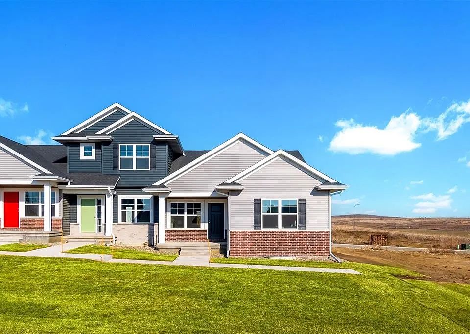 1st image of 623 Catherine Dr