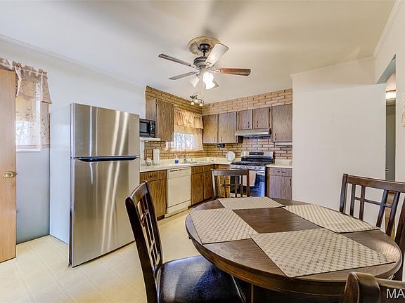 3rd image of 2843 Glenway Dr