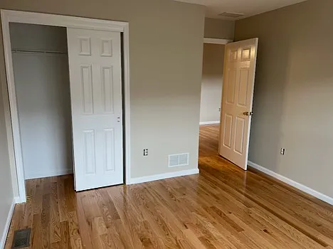 49 Truman Ave — Photo 20