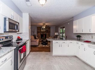 5750 Woodcrest Dr, Fort Worth, TX 76140