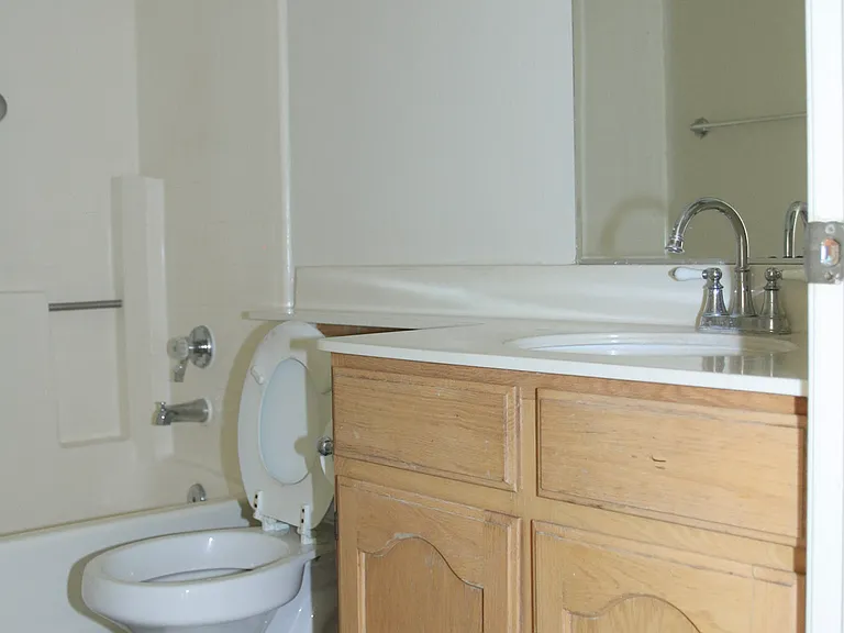 Saticoy Residences — Photo 4