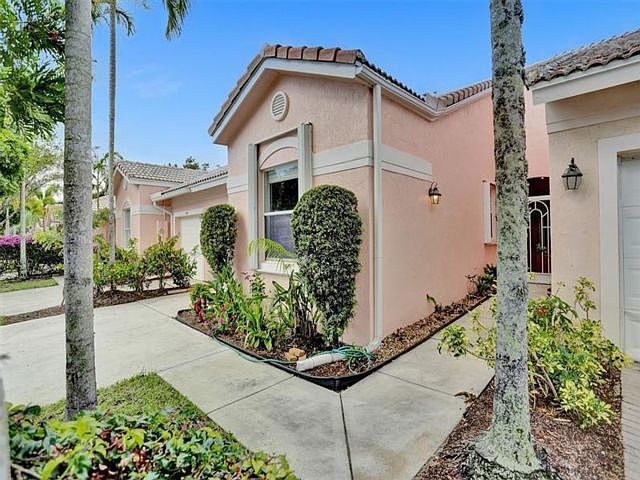 1st image of 274 Coral Trace Ln #274