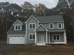 56 Fields End Rd, North Kingstown, RI 02852