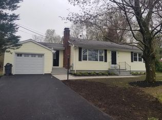 105 Providence St, Mendon, MA 01756