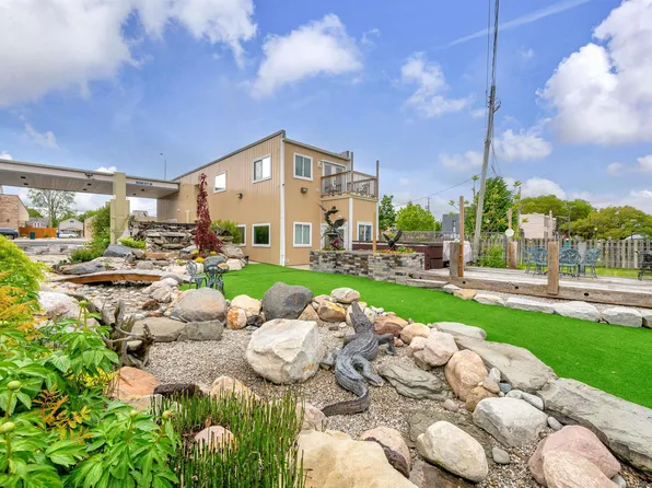 451 S Water St, Marine City, MI 48039