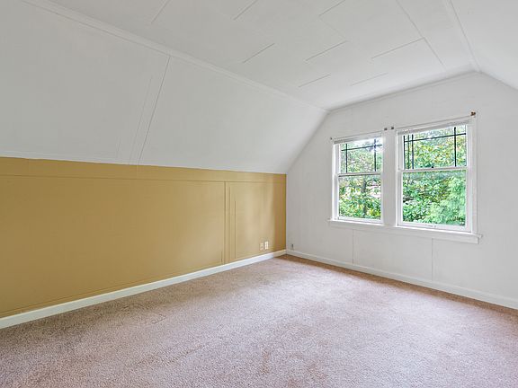 2nd image of 409 N Yakima Ave APT 4