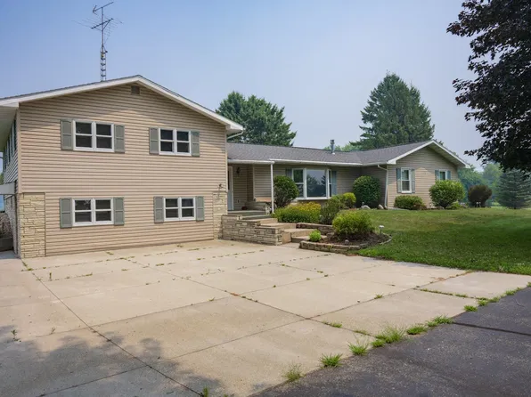 W5748 50th Ct, Mauston, WI 53948