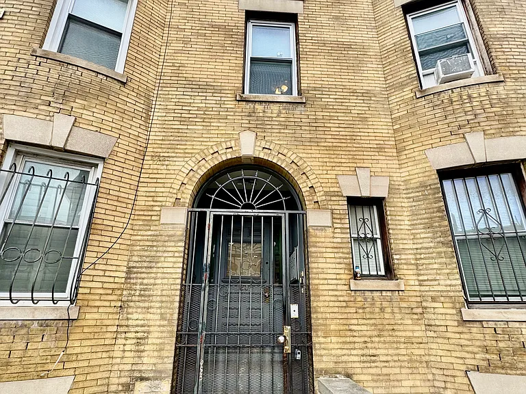 20 S Huntington Ave #1 — Photo 1