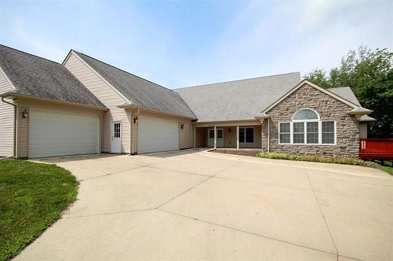 1st image of 48159 Timber Park Ct
