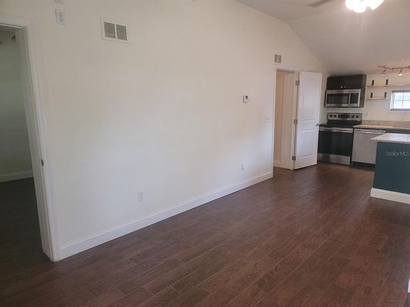 4th image of 1313 Canton St