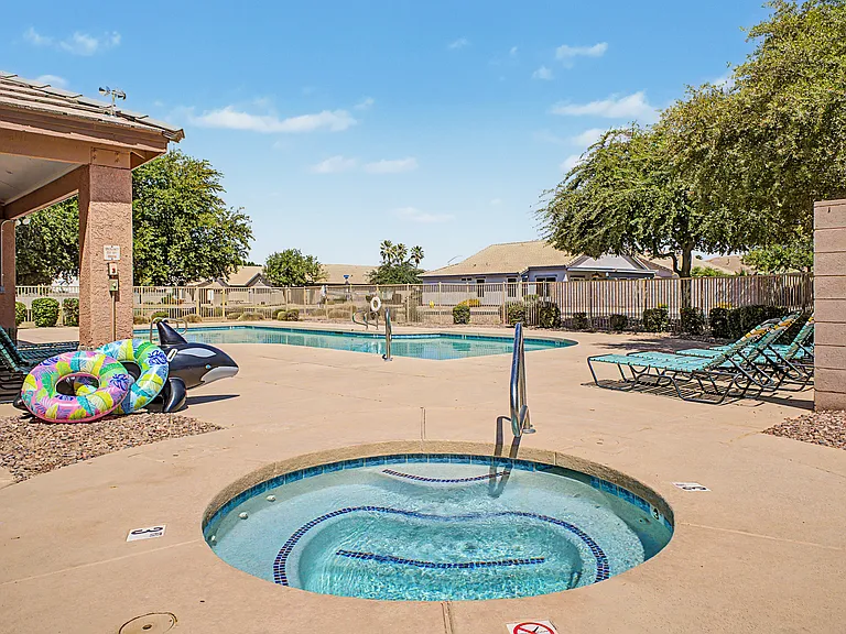 Community hottub and pool