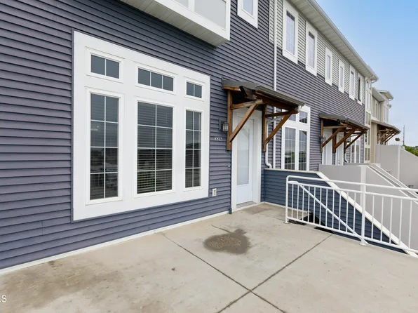 3216 Jericho Rd, Bismarck, ND 58503
