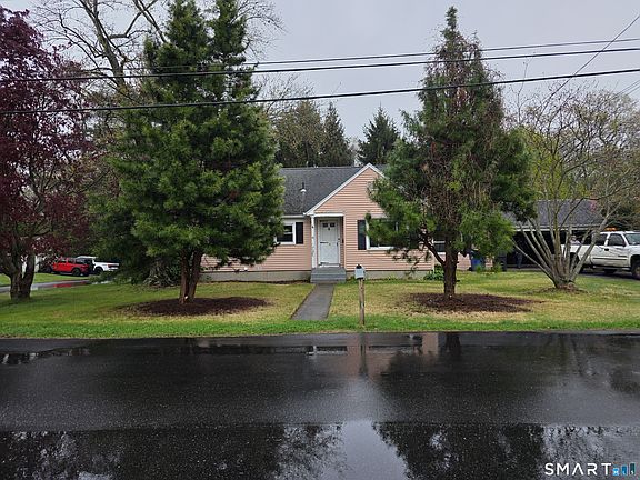 2nd image of 67 Wayne Rd