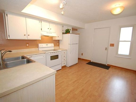 5th image of 3238 Summerdale Ln