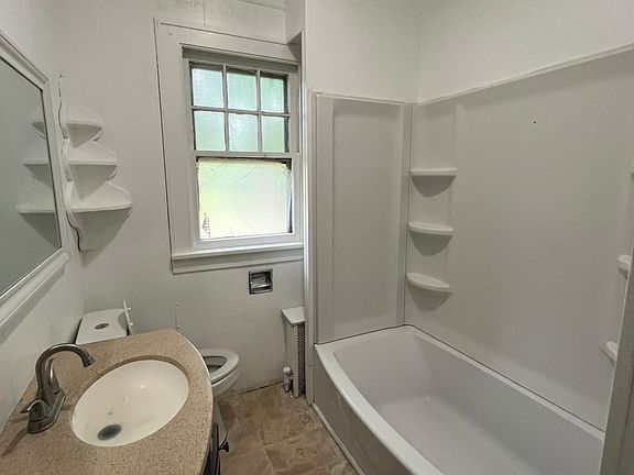 5th image of 4 Grove St