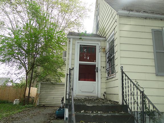 2nd image of 7235 Montana Ave