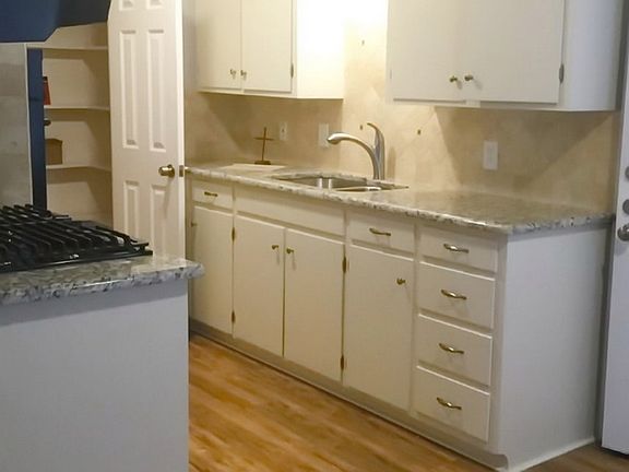 2nd image of 1803 Westcrest Dr