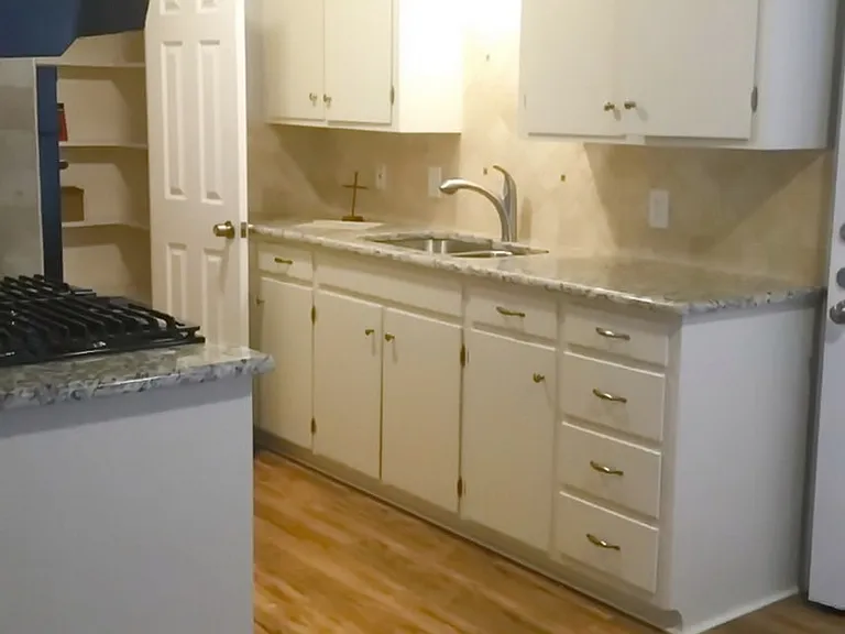1803 Westcrest Dr — Photo 2