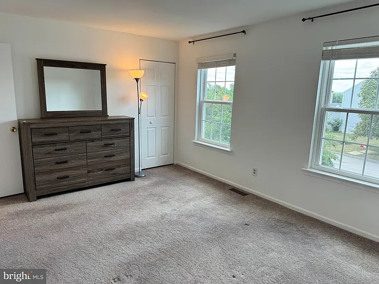 2371 Norrington Dr W — Photo 11