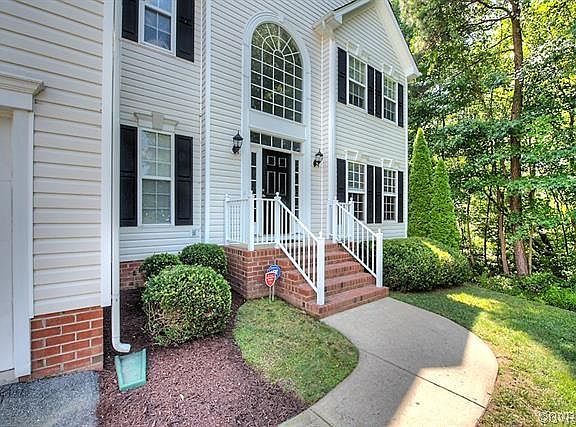 3rd image of 8283 Wetherden Dr