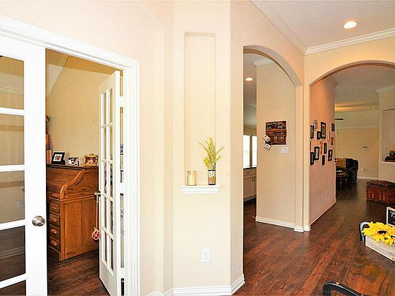 4th image of 10702 Clear Arbor Ln