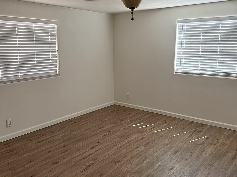 6227 N Litchfield Rd — Photo 5