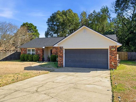 3rd image of 908 Valley Ridge Dr