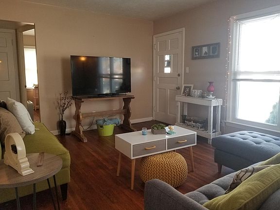 3rd image of 13601 Sprecher Ave #1