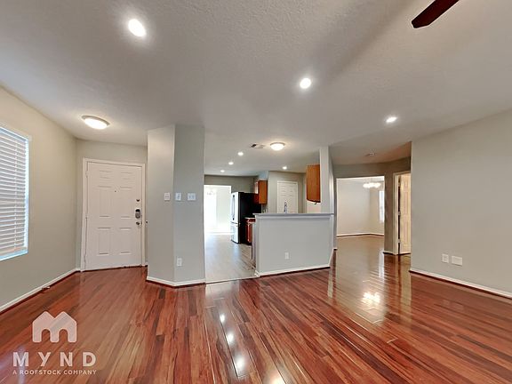 4th image of 8110 Rosemary Dr