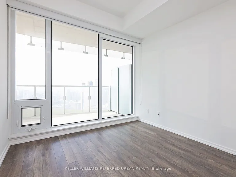 197 Yonge St #3009 — Photo 18