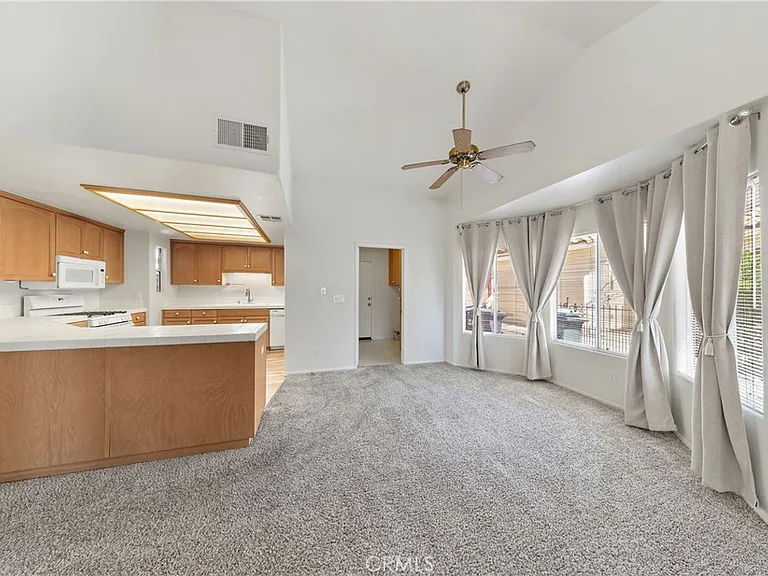 2971 Peach Tree St — Photo 10