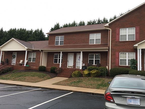 3rd image of 102 Brandywine Dr NE APT W2