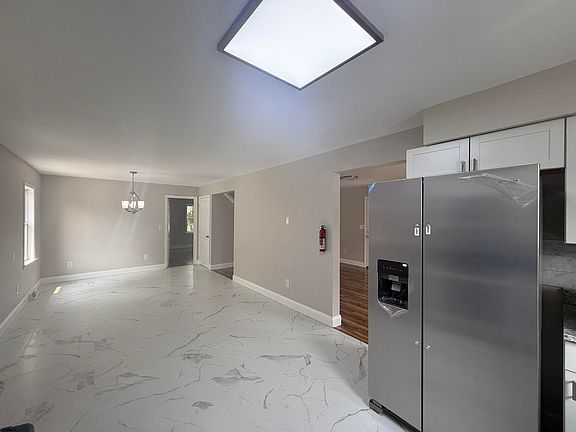 5th image of 310 Madison Ave