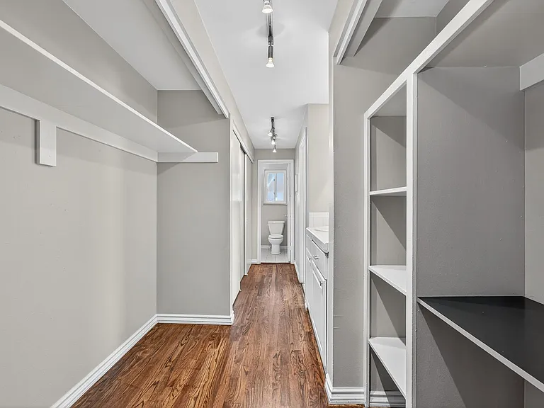 985 N Corona St #202 — Photo 8
