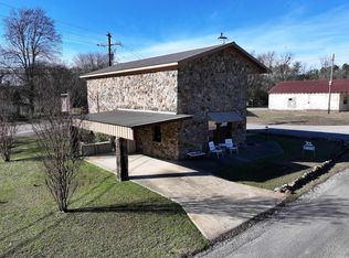 15 Vaught St, Caddo Gap, AR 71935
