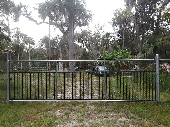 5th image of 2340 Salt Creek Trl