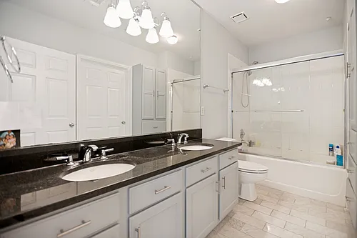 2305 Worthington St #213 Photo 1