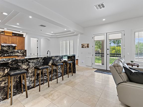 4th image of 2613 W IRVINE Road