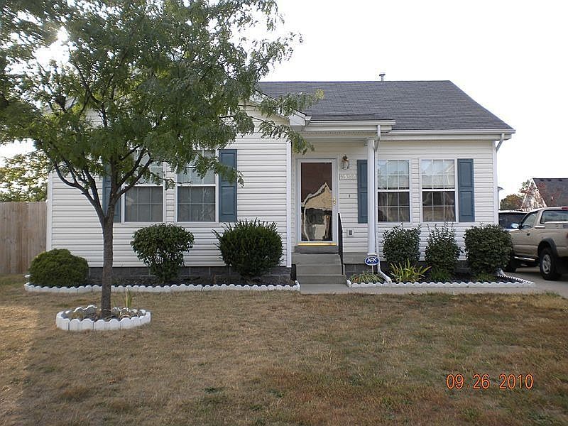 1st image of 4902 Applegrove Ln