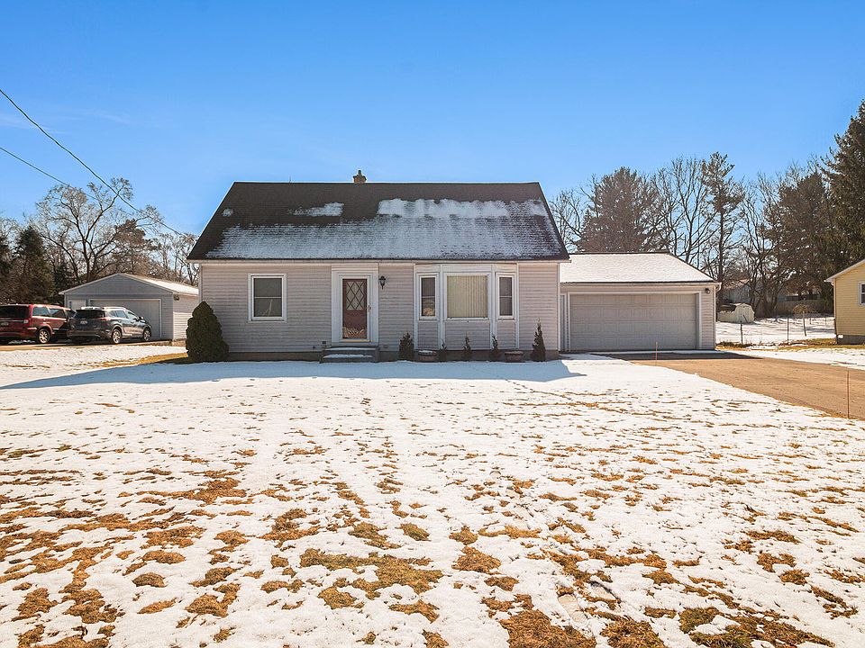 1st image of 2130 Elmer Dr NE