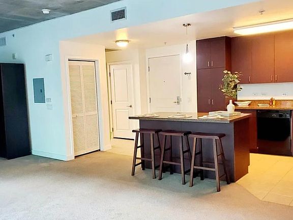 4th image of 1080 Park Blvd Unit 318