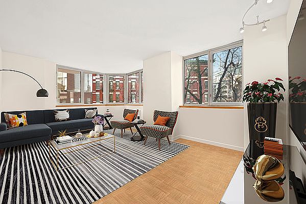 1st image of 500 W 43rd St APT 3G