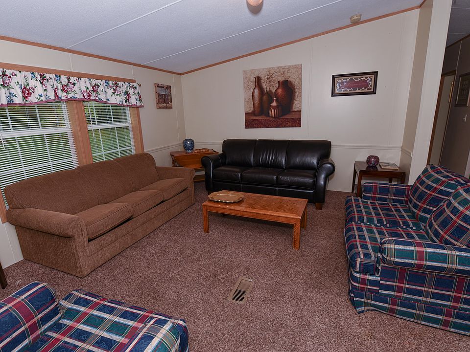 4035 Mountain View Dr, Danielsville, PA 18038 Zillow