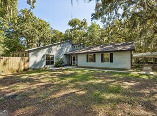 35 Live Oak Ln, Saint Marys, GA 31558