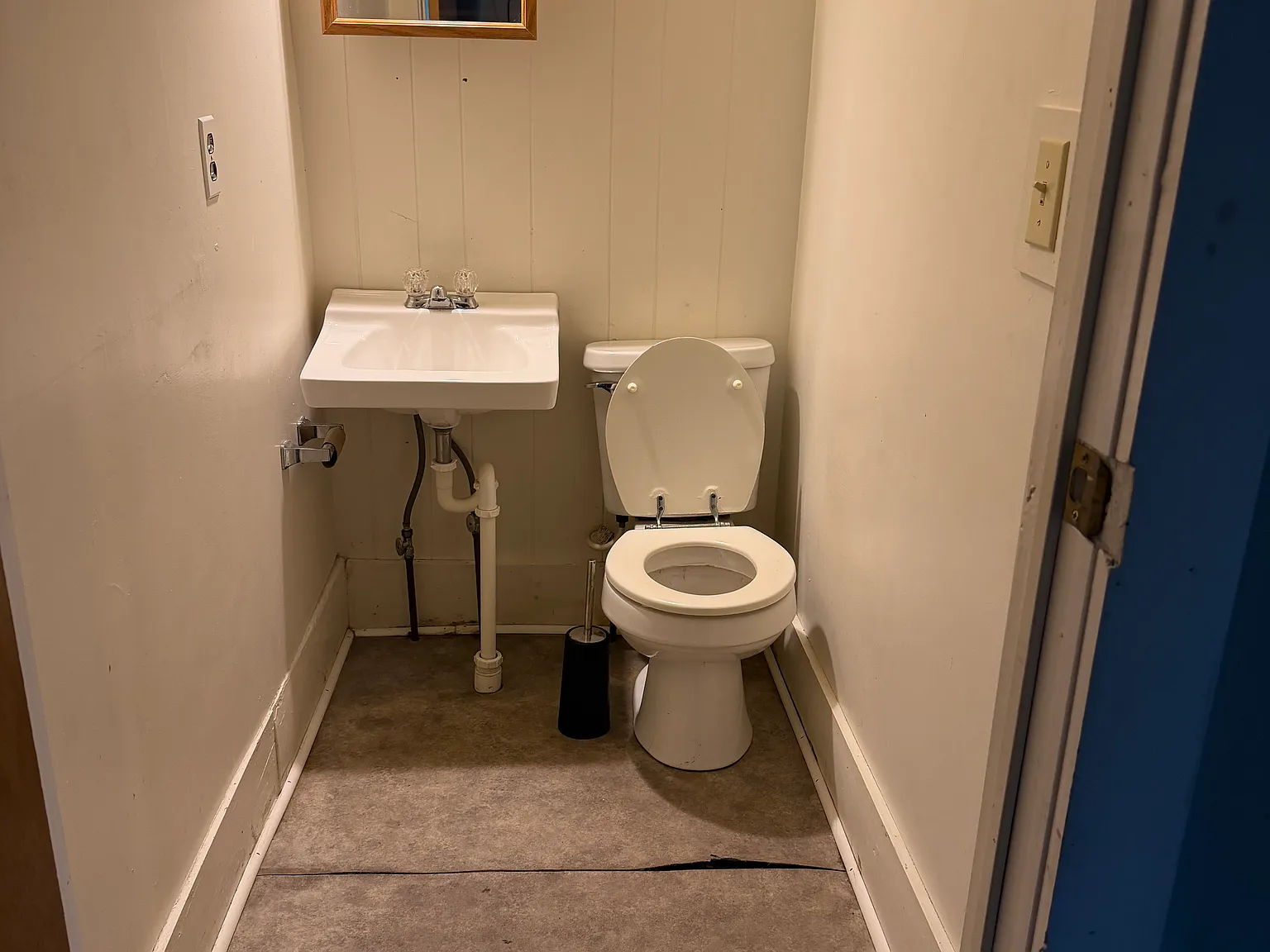 2 bed, 1.5 bath, 1000 sqft, $900 — Photo 3