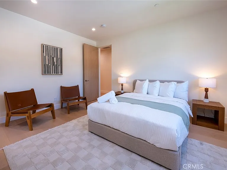 4906 Gaviota Ave — Photo 33