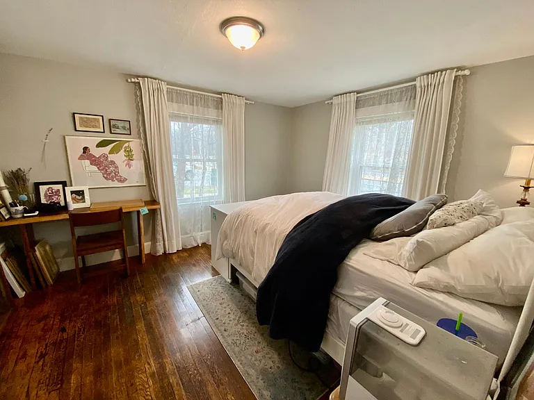 4907 Washington St #1R — Photo 10