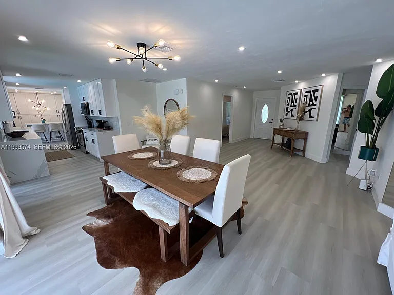 503 Jackson Ave — Photo 6