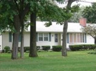 52 Bel Air Dr, Longmeadow, MA 01106
